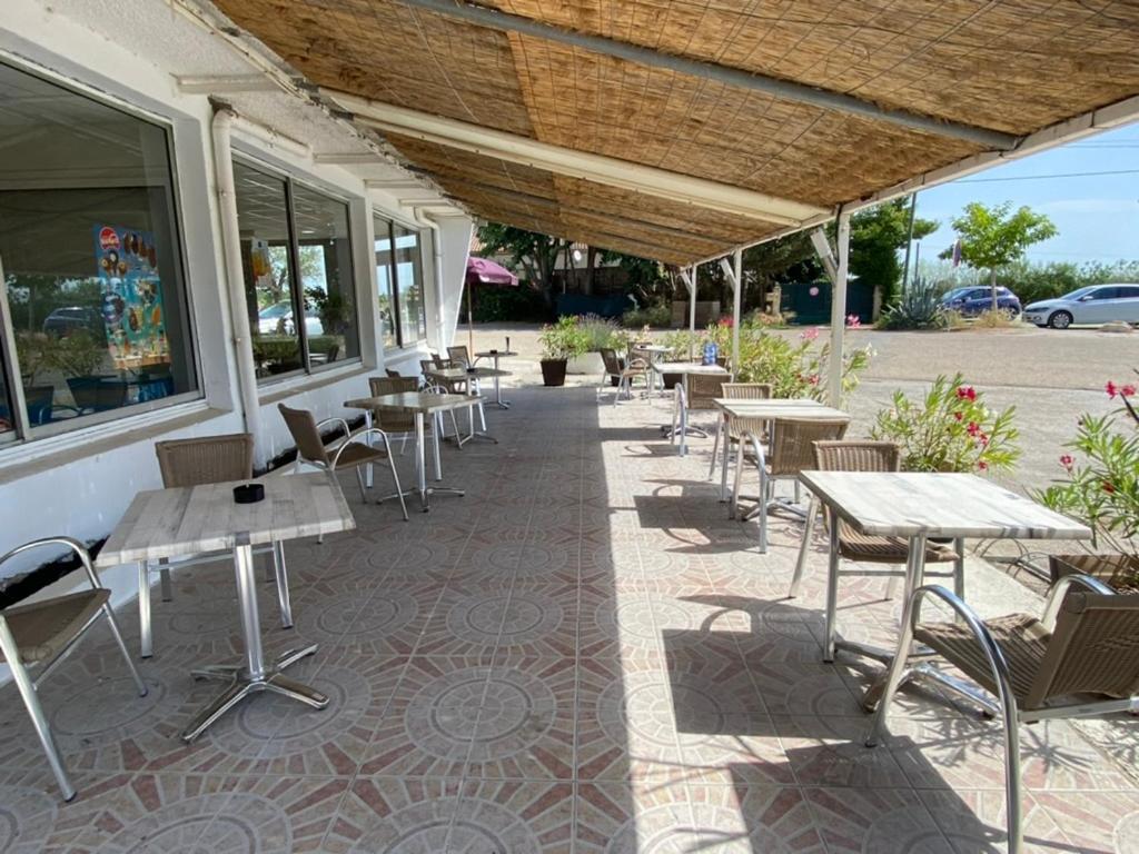 Hotel Restaurant La Ceinture Vauvert Luaran gambar